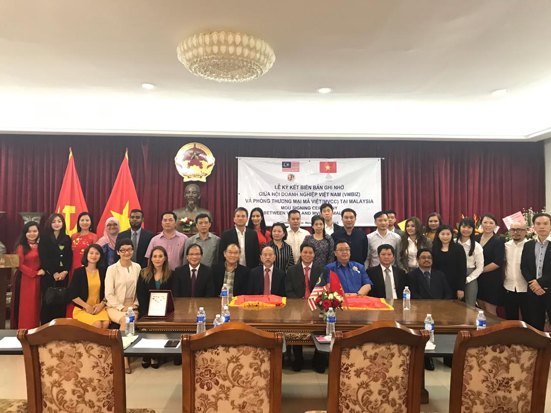 MVCC & VMBIZ signing MOU held on 14 Nov 2018 (Vietnam Embassy) 11
